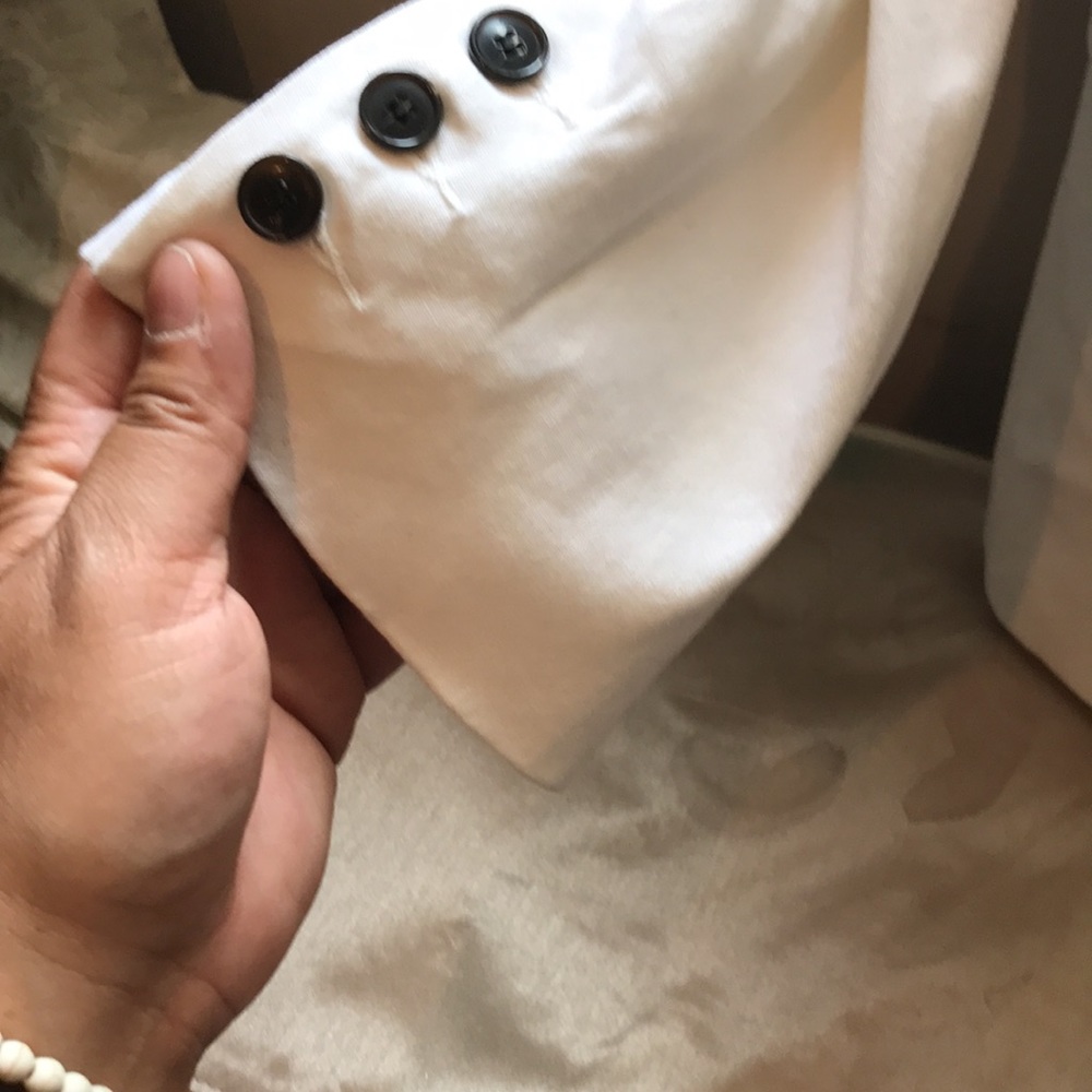 Off white button down linen jacket for women - Picture 3 of 5